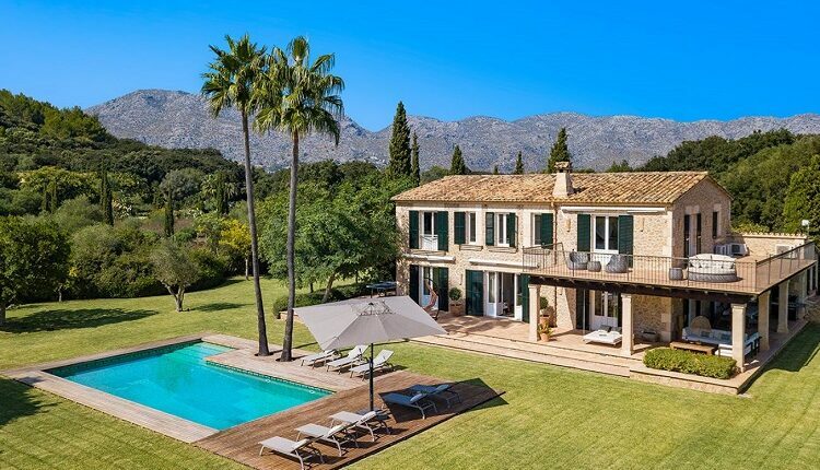 LUXURY VILLAS RENTAL